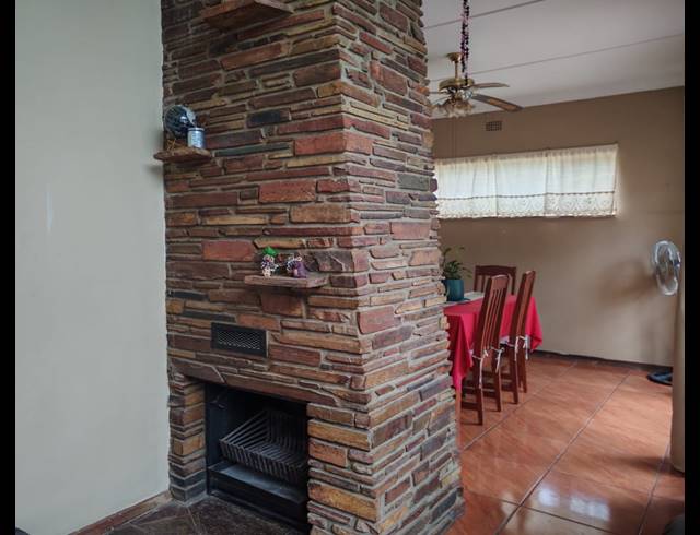 3 BEDROOM HOUSE FOR SALE IN THREE RIVERS